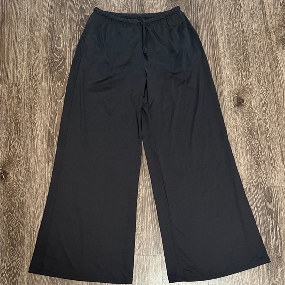 New Matching Set! - Picture 3 of 6